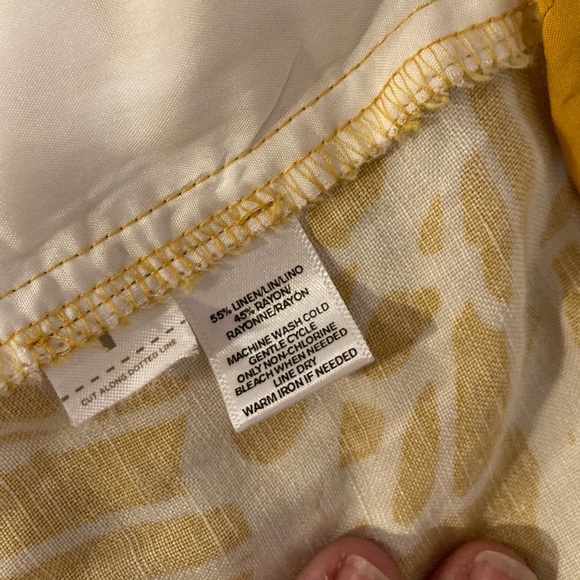 Pleated Leaf-pattern skirt with POCKETS, linen blend, Banana Republic, size 12 - Picture 6 of 6